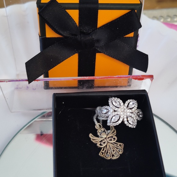 Fashion Style Jewelry - Butterfly Crystal Sparkling Fashion Ring  Angel Attached String Size 8 Decor Box